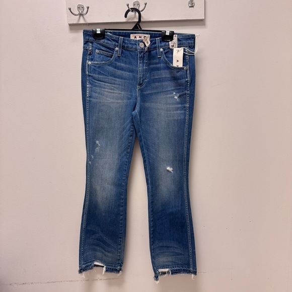 AMO Jane Slim fit high rise Jean in Old School - Picture 2 of 8